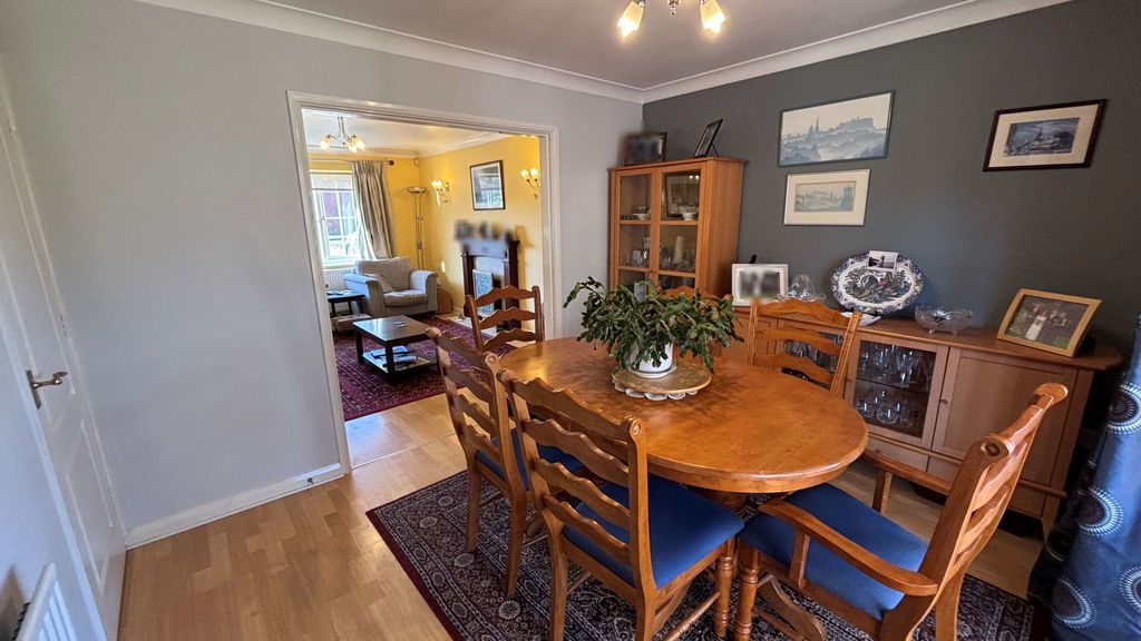 Property photo 3 of 20 Photo 11