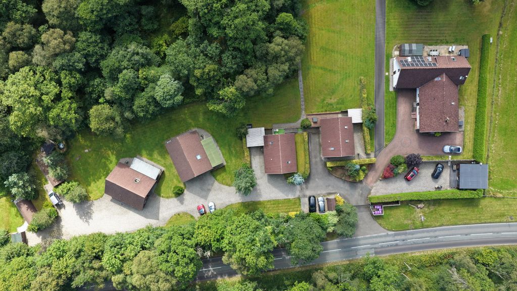 Property photo 2 of 72 02