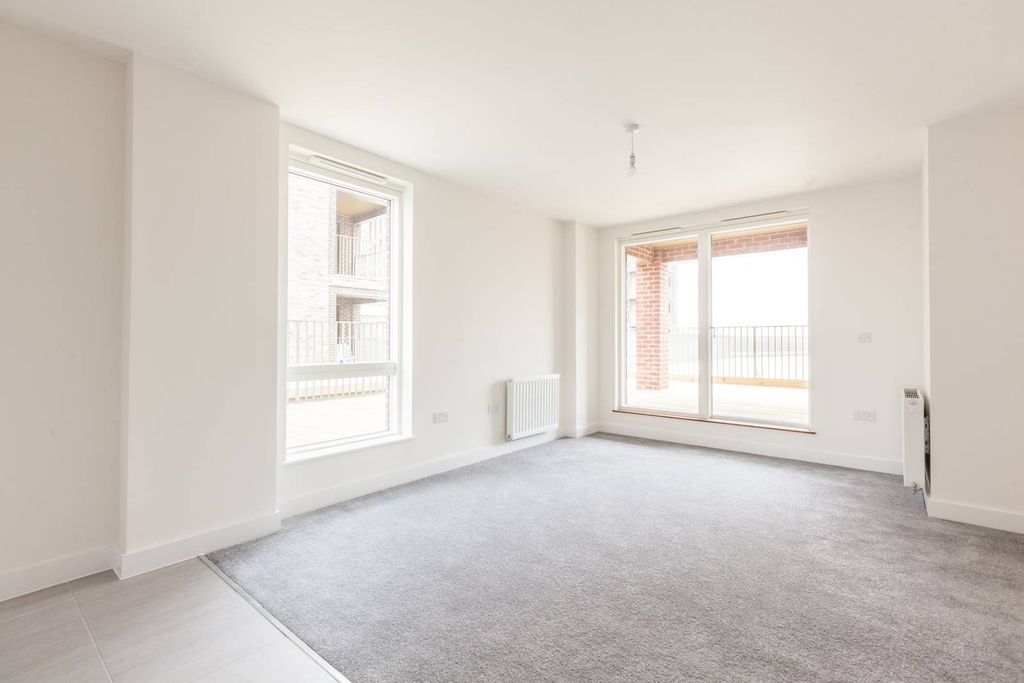 Property photo 2 of 5