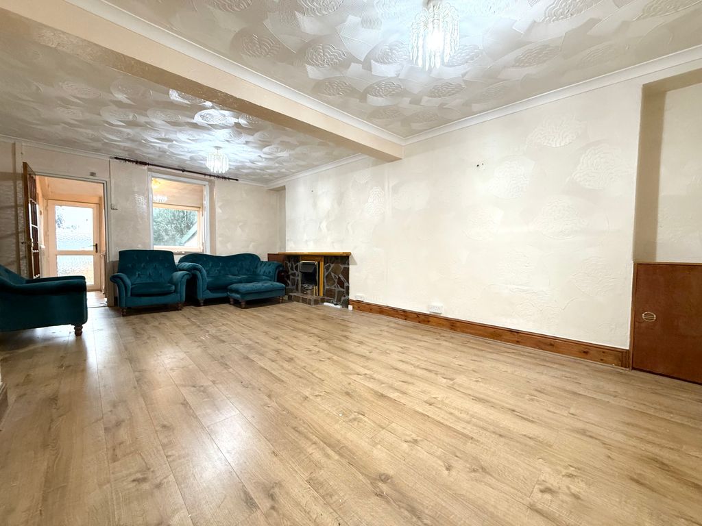 Property photo 2 of 14 Img_6098.Jpeg