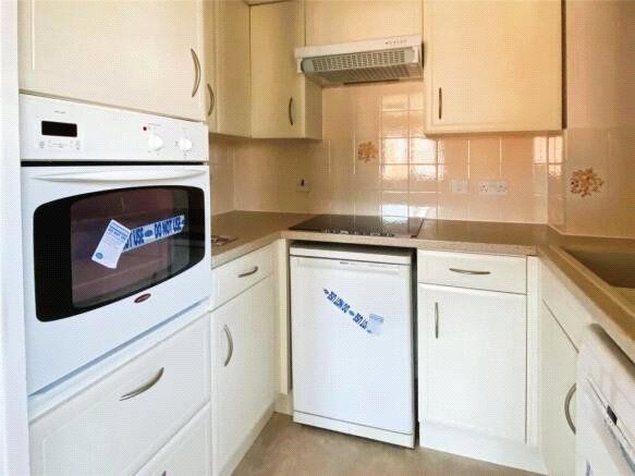 Property photo 2 of 13 Picture No. 18