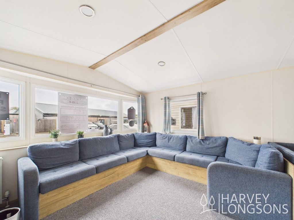 Property photo 2 of 18 Spacious Lounge In Abi Trieste Holiday Home At Felixstowe Holiday Park