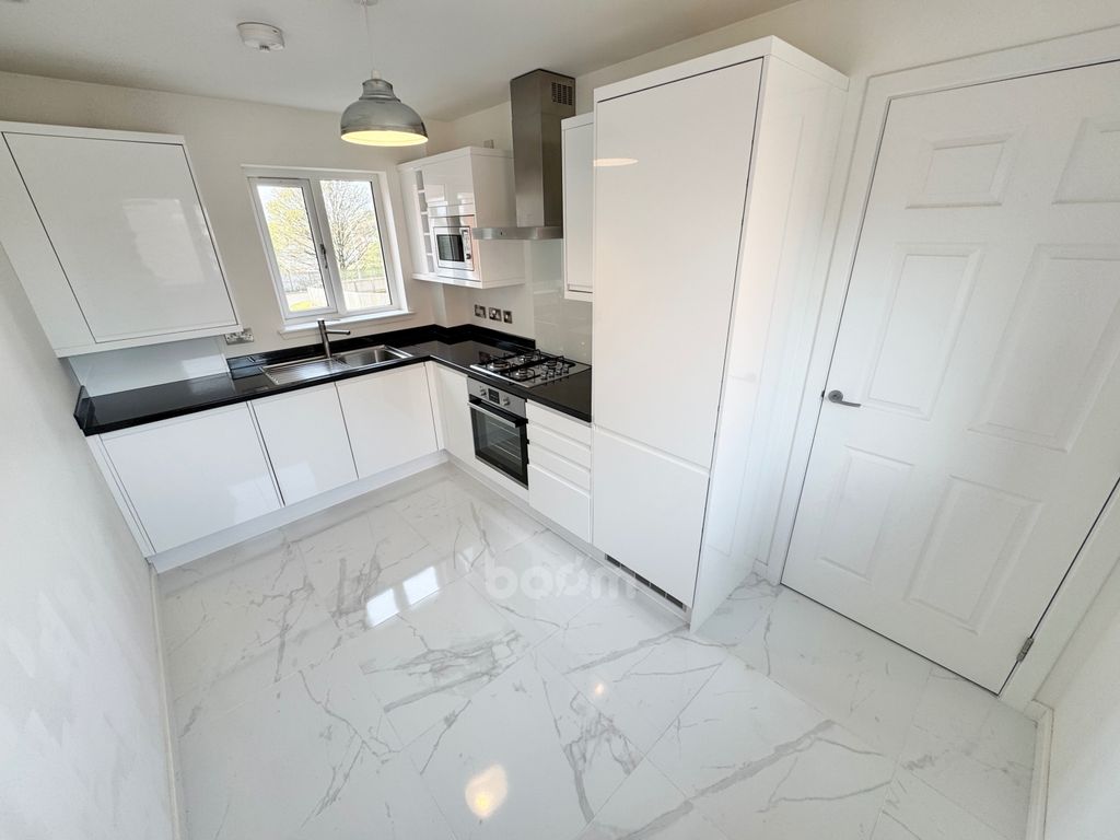 Property photo 2 of 21 Img_7466