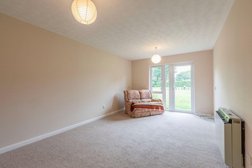 Property photo 2 of 12 Picture No. 01