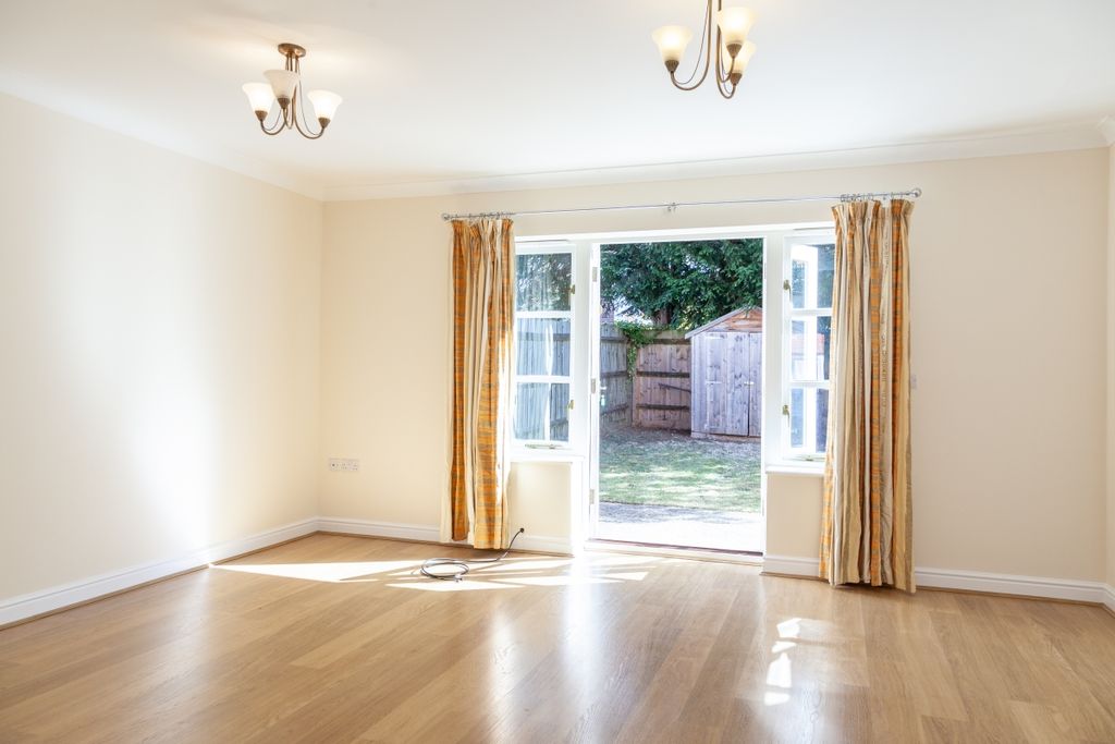 Property photo 3 of 9 108447