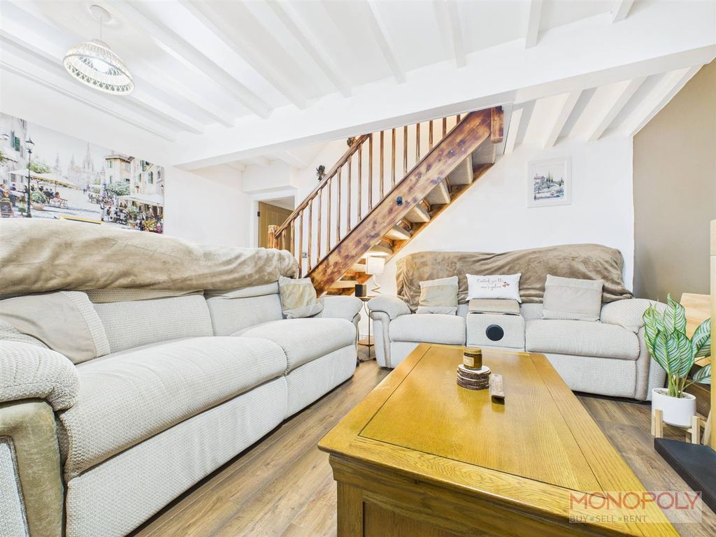 Property photo 2 of 25 Cam04439G0-Pr0187-Still011.Jpg