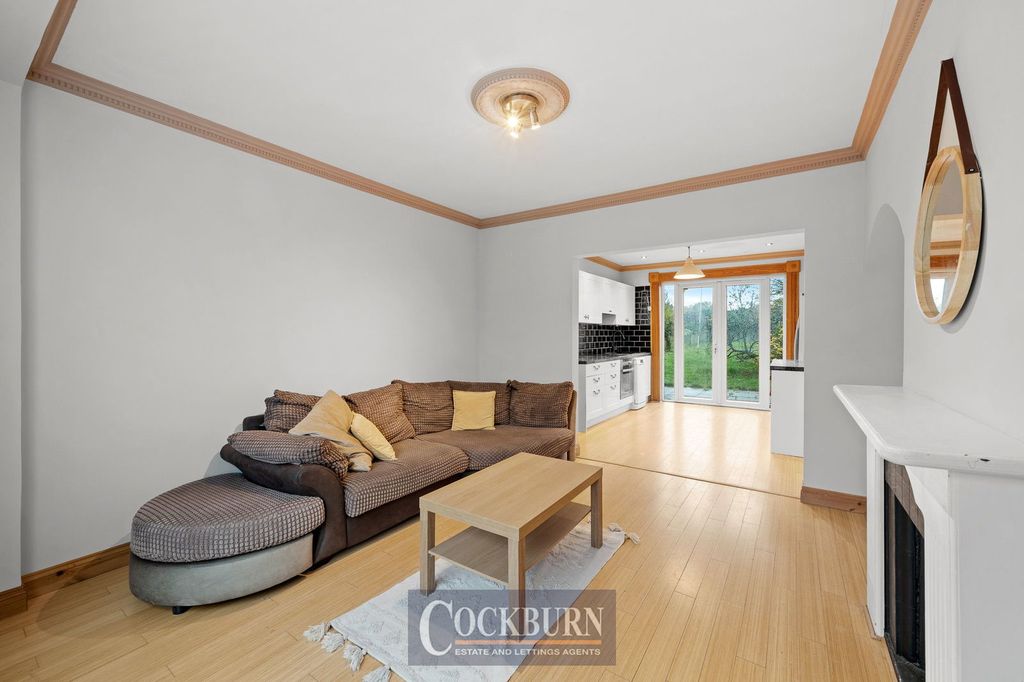 Property photo 2 of 22