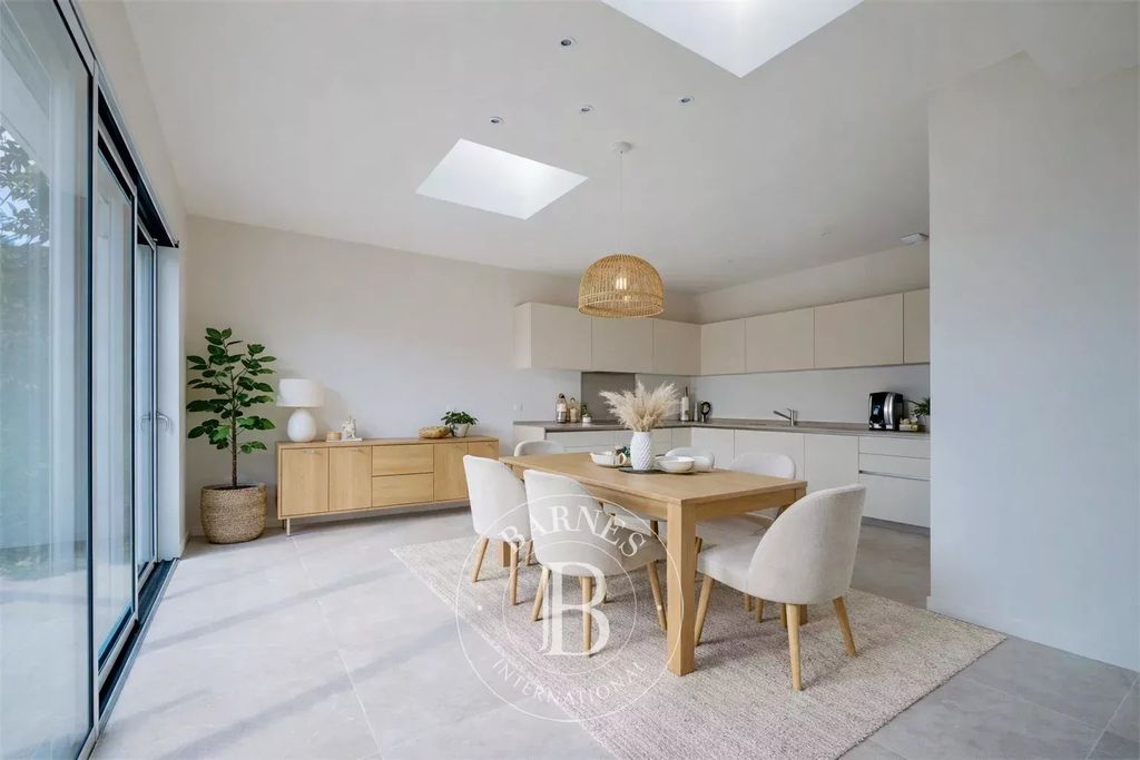 Property photo 3 of 26