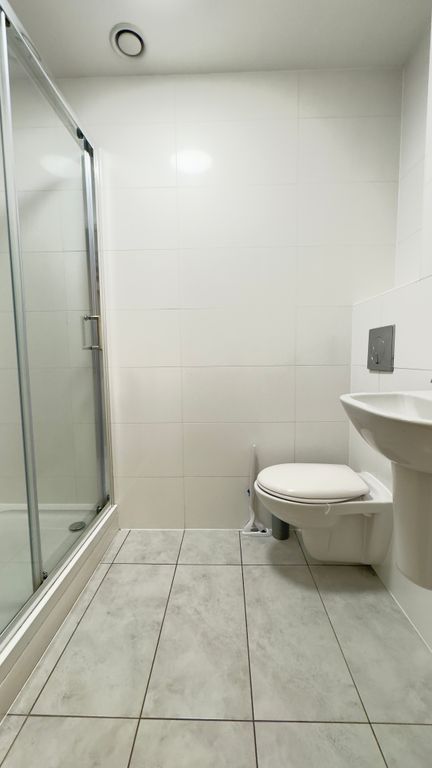 Property photo 1 of 3