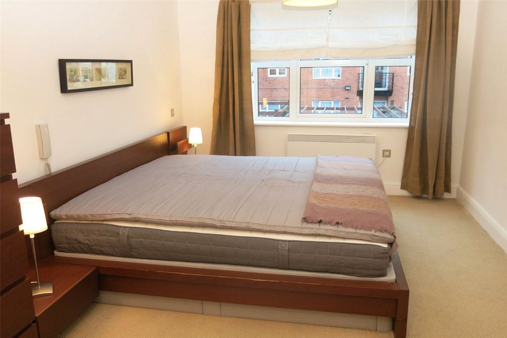 Property photo 2 of 7 Photo 02