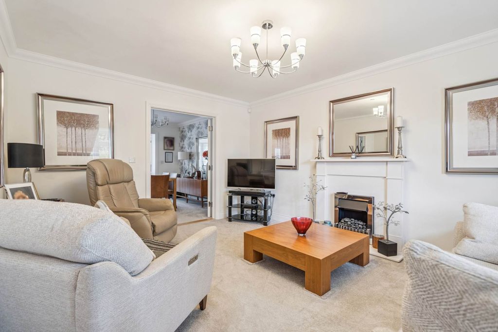 Property photo 2 of 19