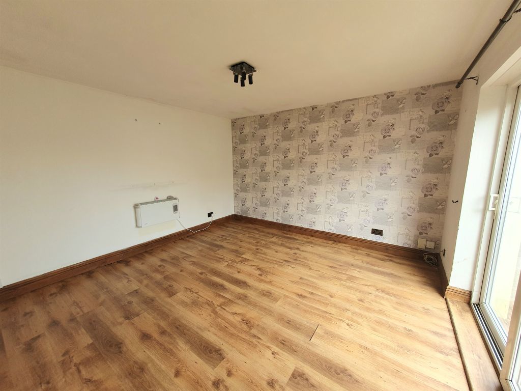 Property photo 2 of 26