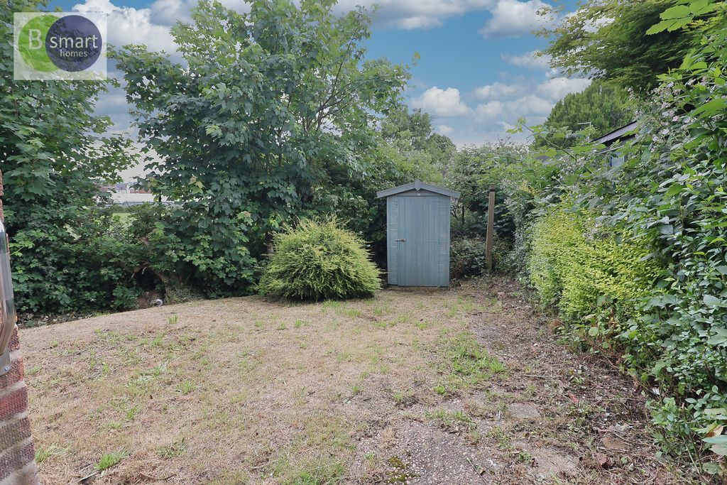 Property photo 3 of 12 Img_3667