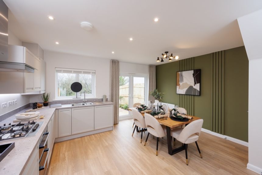 Property photo 2 of 25 Kitchen Diner 2