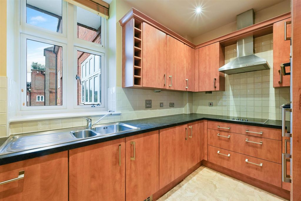 Property photo 2 of 20 Rendel House, 1- (5).Jpg