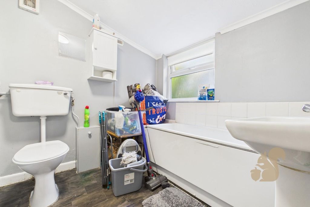 Property photo 3 of 11 Cam01659G0-Pr0608-Still007.Jpg