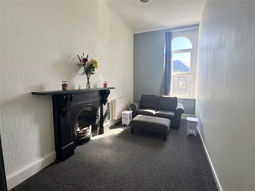 Property photo 3 of 9 Picture No. 04