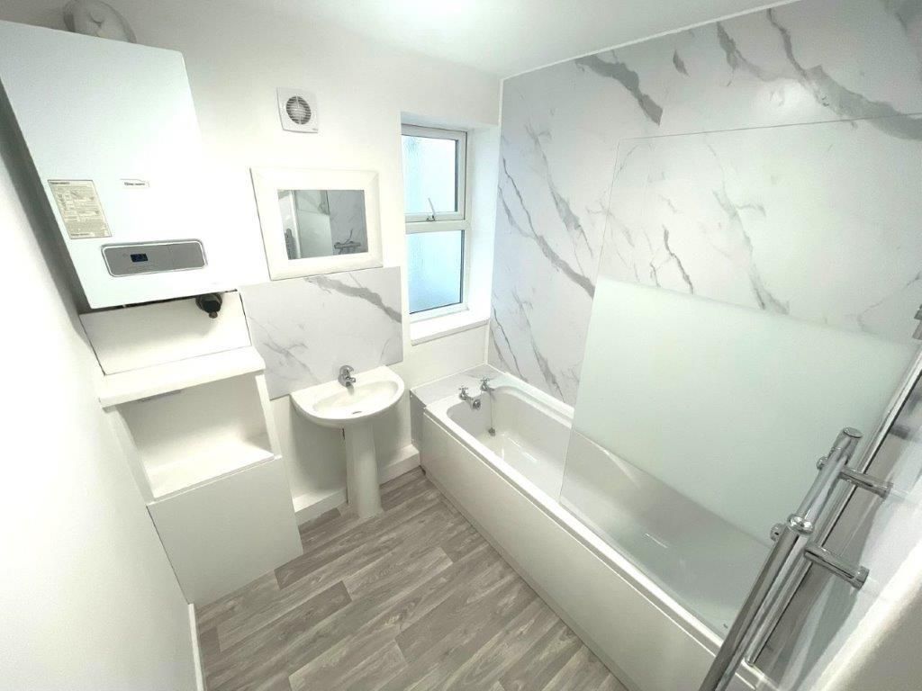 Property photo 2 of 7 Long5.Jpg