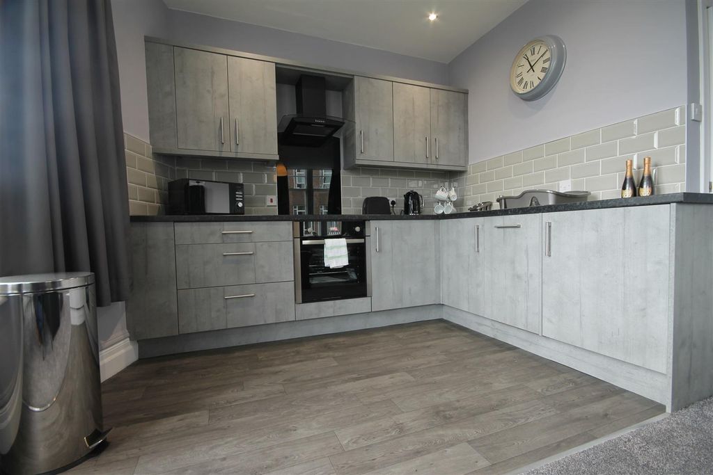 Property photo 2 of 9 4.Jpg