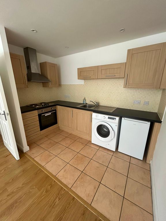 Property photo 2 of 6