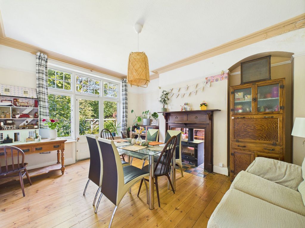 Property photo 3 of 27 Dining Room
