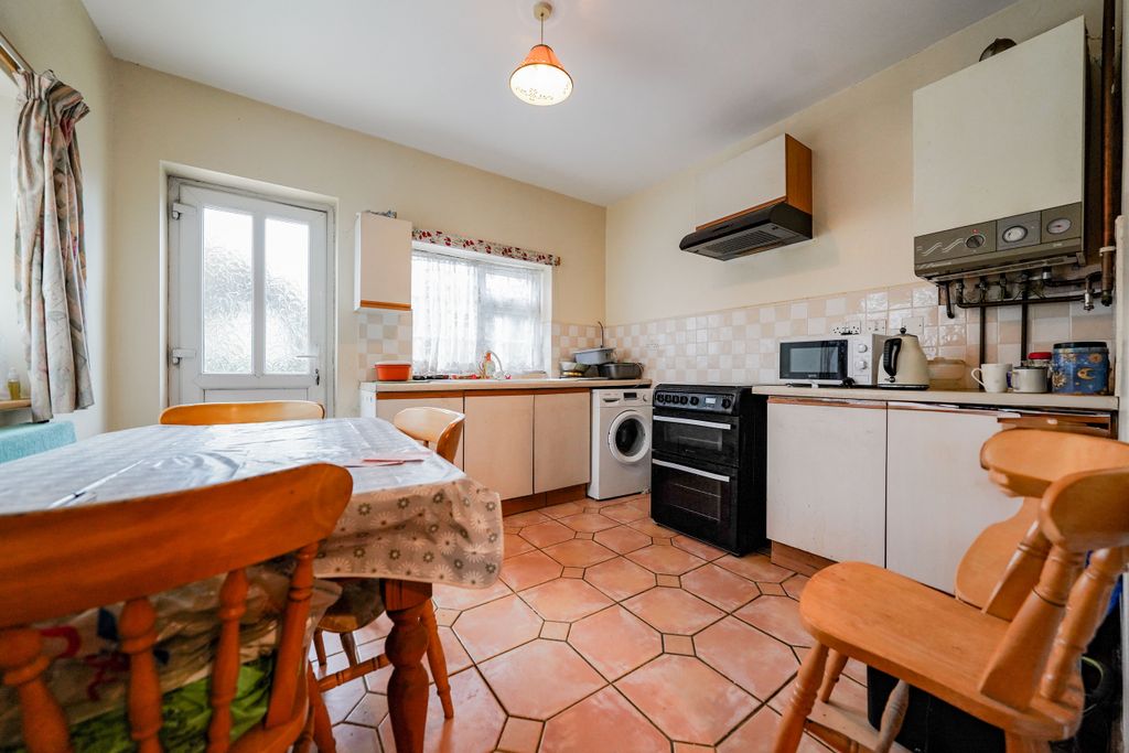 Property photo 3 of 17 Dsc09740