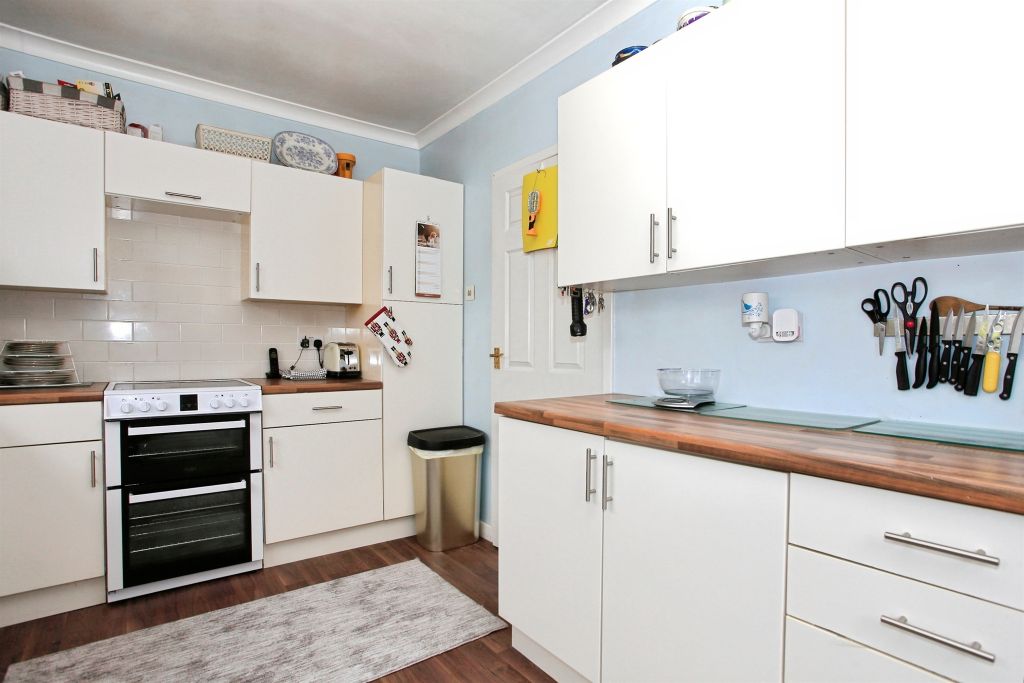 Property photo 3 of 14