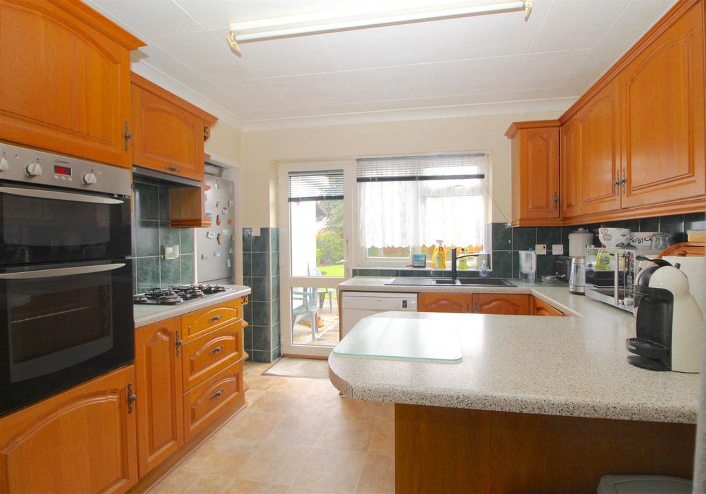 Property photo 3 of 10 Img_9344.Jpg