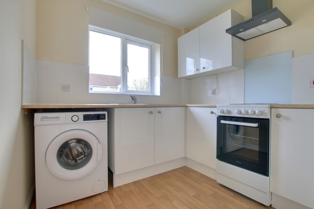 Property photo 3 of 8 Img_5462-Img_5464