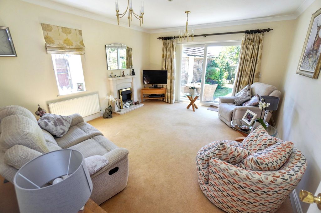 Property photo 2 of 15