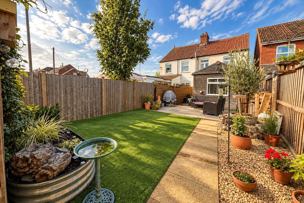 Property photo 2 of 16 Picture No. 22