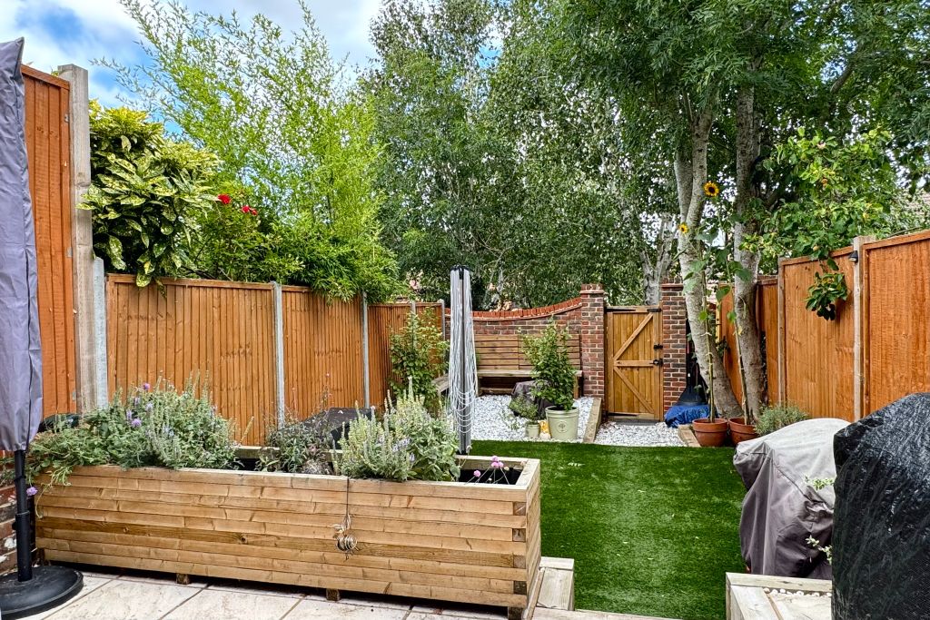 Property photo 2 of 12