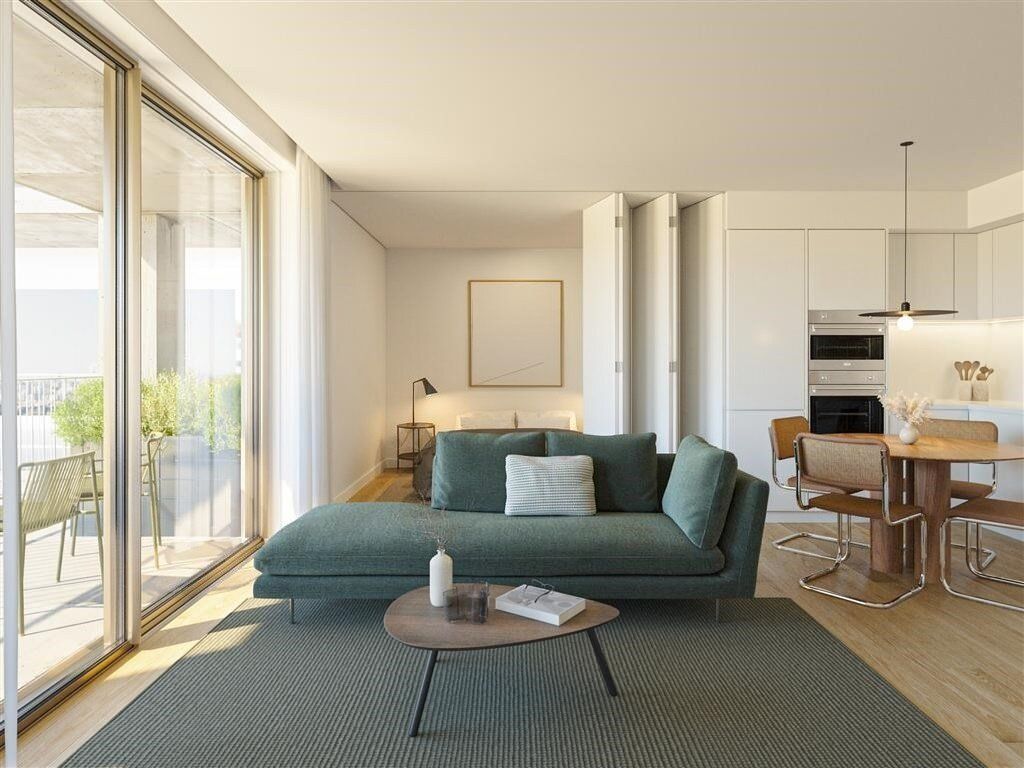 Property photo 1 of 16 3-Bedroom Apartment, In The Fernão Magalhães 127, In Bonfim, Porto
