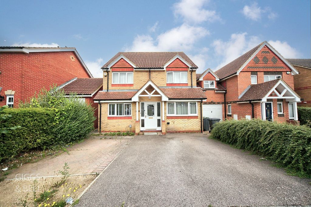 Property photo 1 of 28 4406730