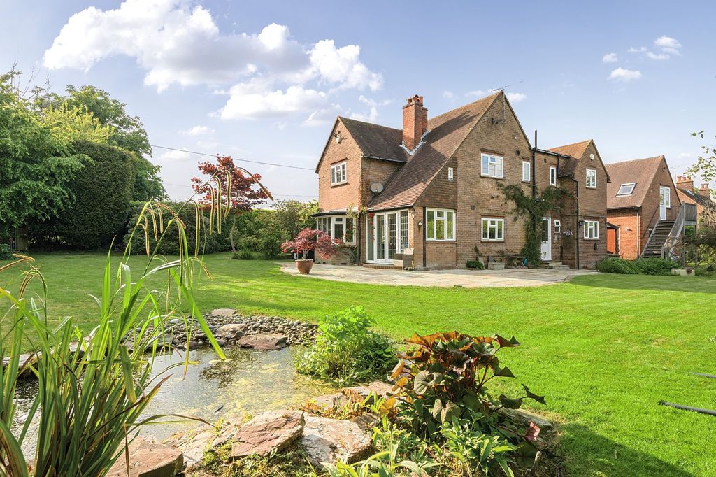 Property photo 1 of 52