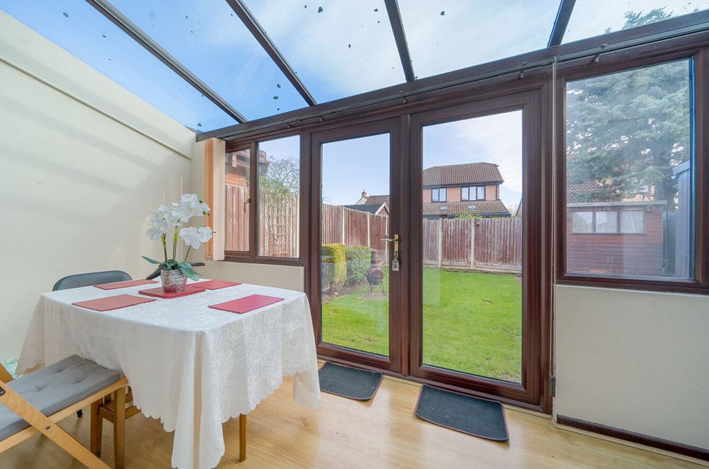 Property photo 3 of 19 1383211-7-691c571...