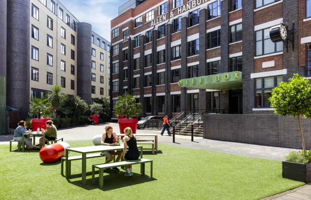 Property photo 1 of 8