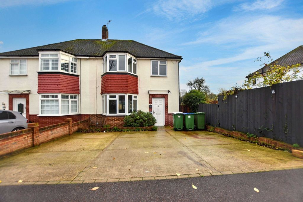 Property photo 1 of 17 98 Riverside Road, Sidcup, Da14 4Pu