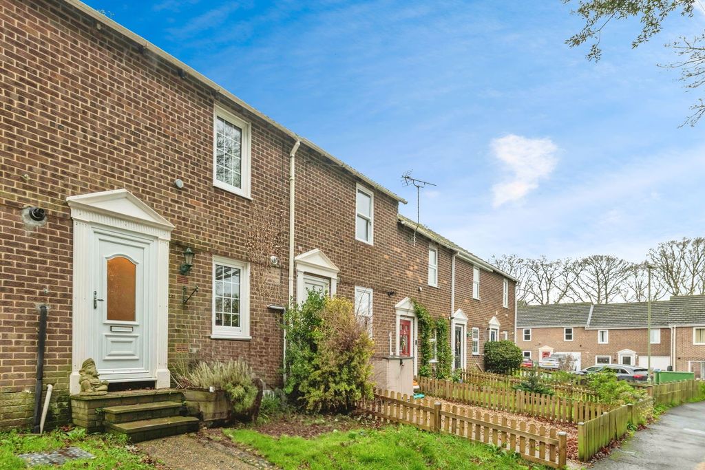 Property photo 1 of 12