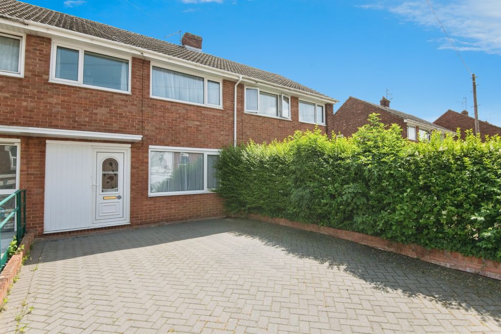 Property photo 1 of 17