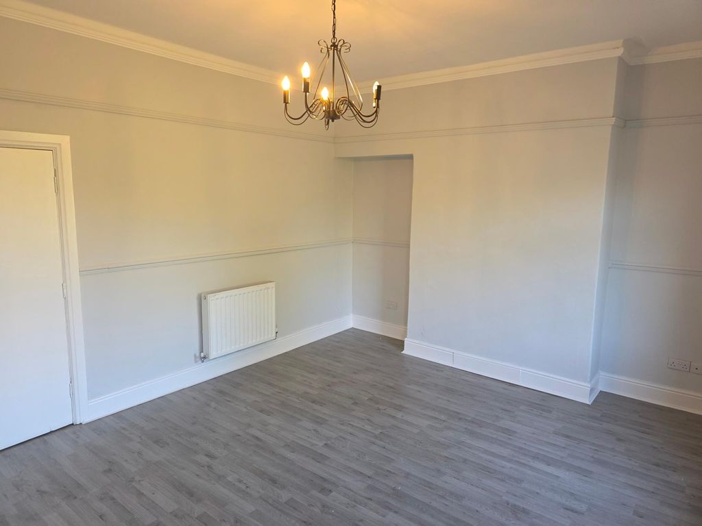 Property photo 2 of 10 Photo 1