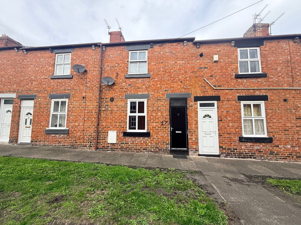 Property photo 1 of 3