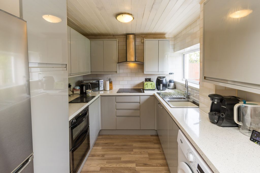 Property photo 1 of 15 Img_9829