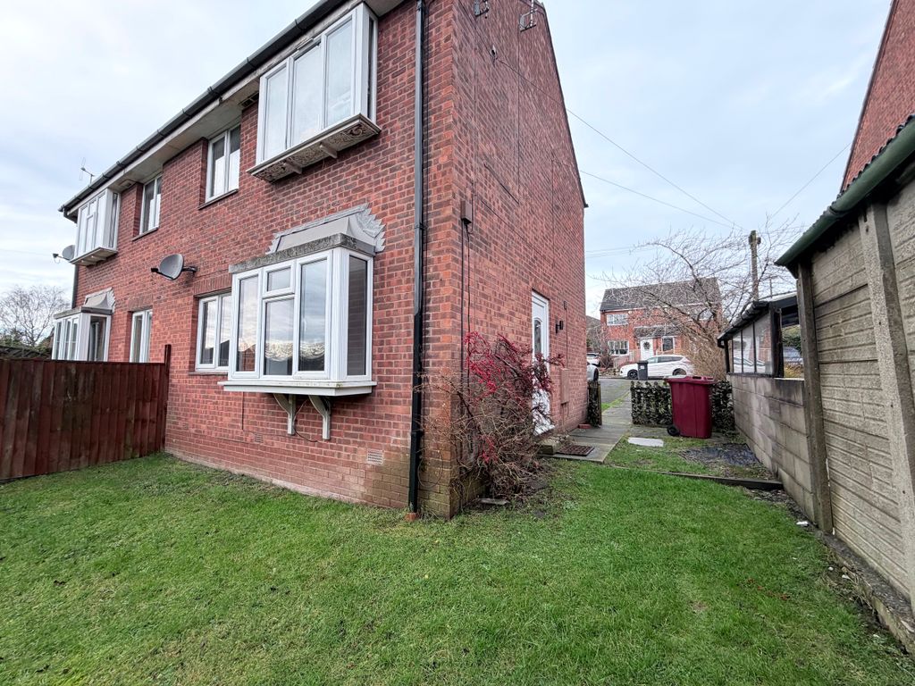 Property photo 3 of 12