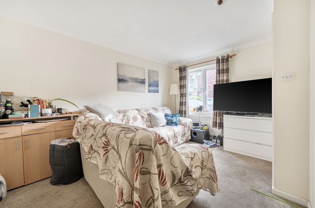 Property photo 2 of 17 1344624-15-68Af39...