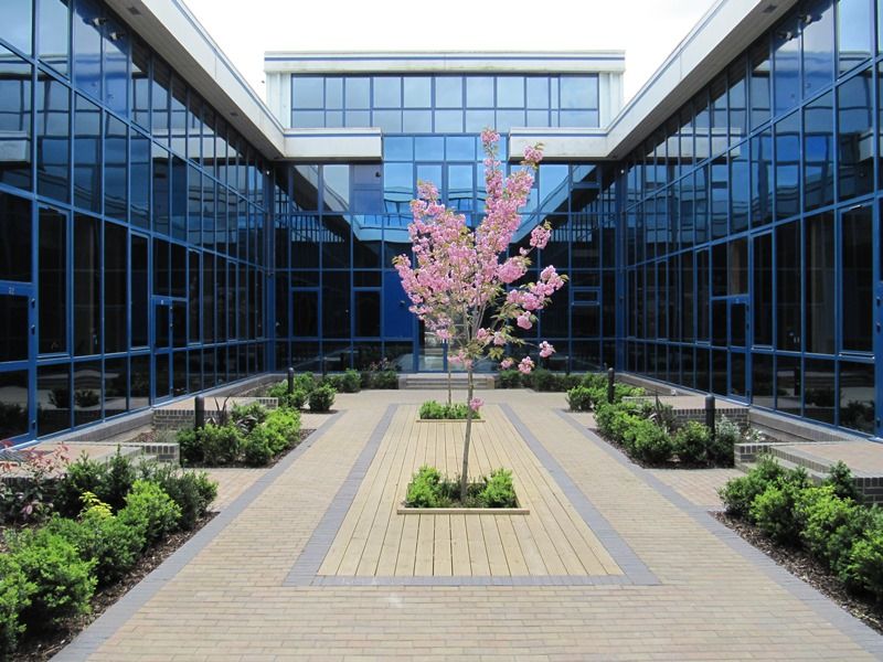 Property photo 2 of 7 Courtyard