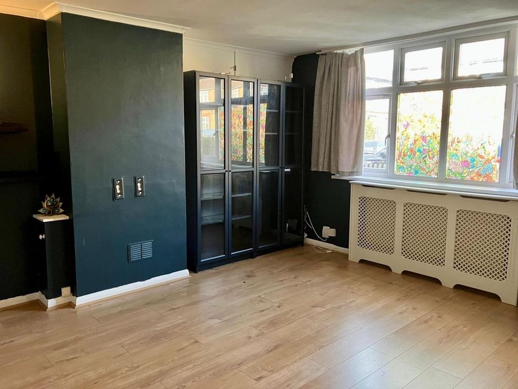 Property photo 1 of 6 Image