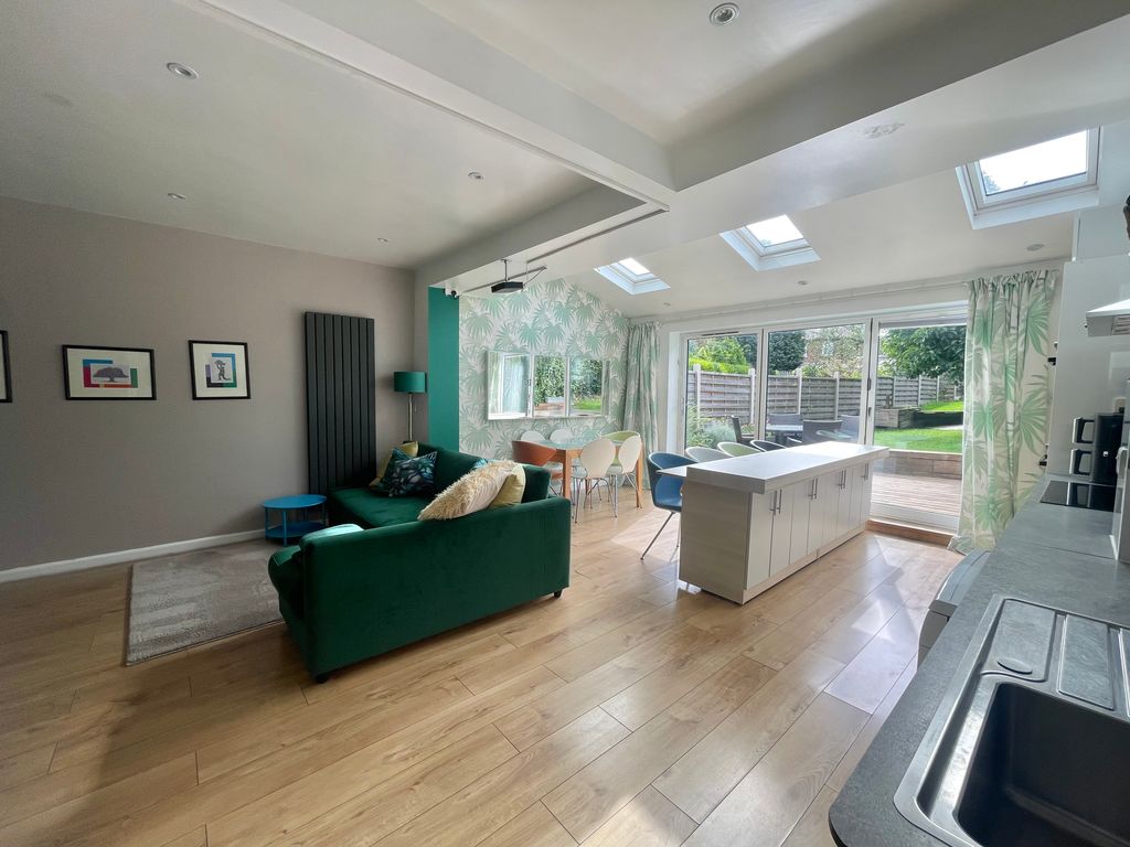 Property photo 2 of 14