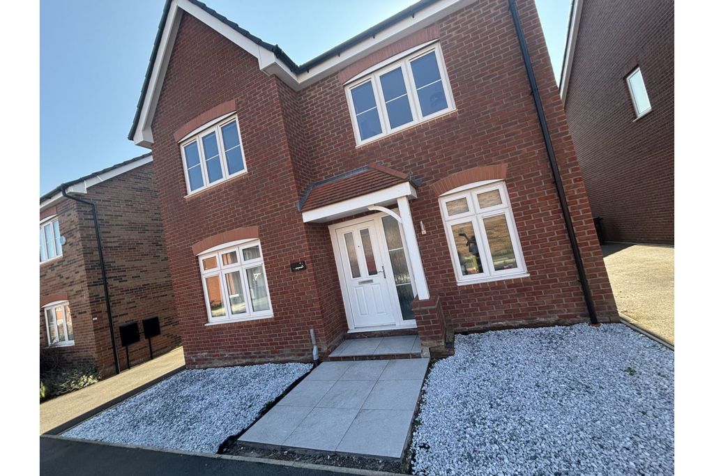 Property photo 2 of 16