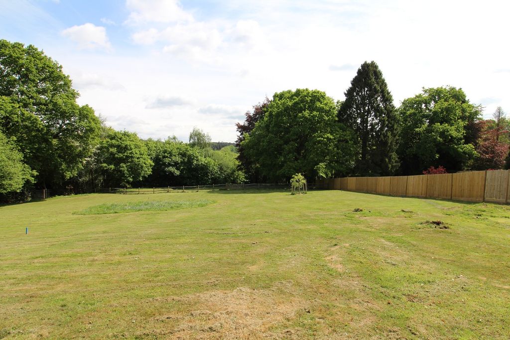 Property photo 3 of 9 Not Specified